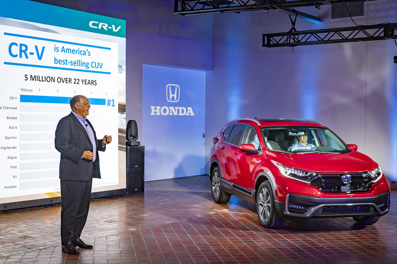 小改款《Honda CR-V》美國發表 導入Hybrid動力變臉上陣更貼心 小改款《Honda CR-V》美國發表 導入Hybrid動力變臉上陣更貼心