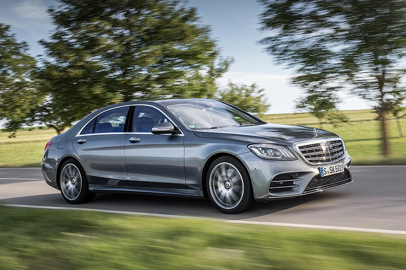 十月份《Mercedes-Benz》全車系購車優惠專案齊發 十月份《Mercedes-Benz》全車系購車優惠專案齊發