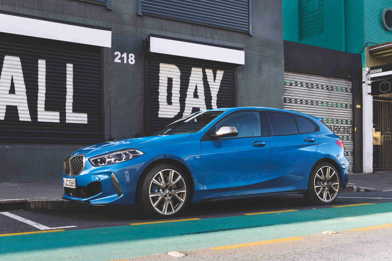 大改款《BMW 1 Series》159萬元起導入《118i / M135i》 同場加映新舊世代對照 大改款《BMW 1 Series》159萬元起導入《118i / M135i》 同場加映新舊世代對照