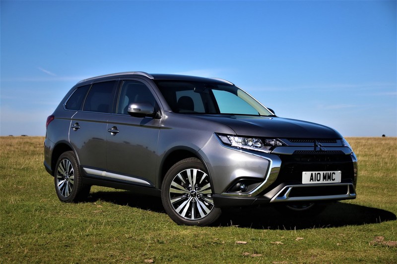 2020年式《Mitsubishi Outlander》英國登場 最親民七人座四驅SUV駕到 2020年式《Mitsubishi Outlander》英國登場 最親民七人座四驅SUV駕到