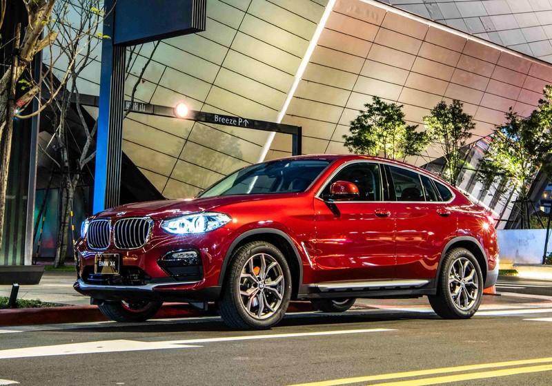 新年式《BMW X3 / X4》升級全數位虛擬座艙 M40i車型調漲馬力至387匹 新年式《BMW X3 / X4》升級全數位虛擬座艙 M40i車型調漲馬力至387匹