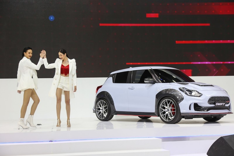 帥氣展車領軍《Suzuki Swift》泰國首演運動風特仕新作 帥氣展車領軍《Suzuki Swift》泰國首演運動風特仕新作