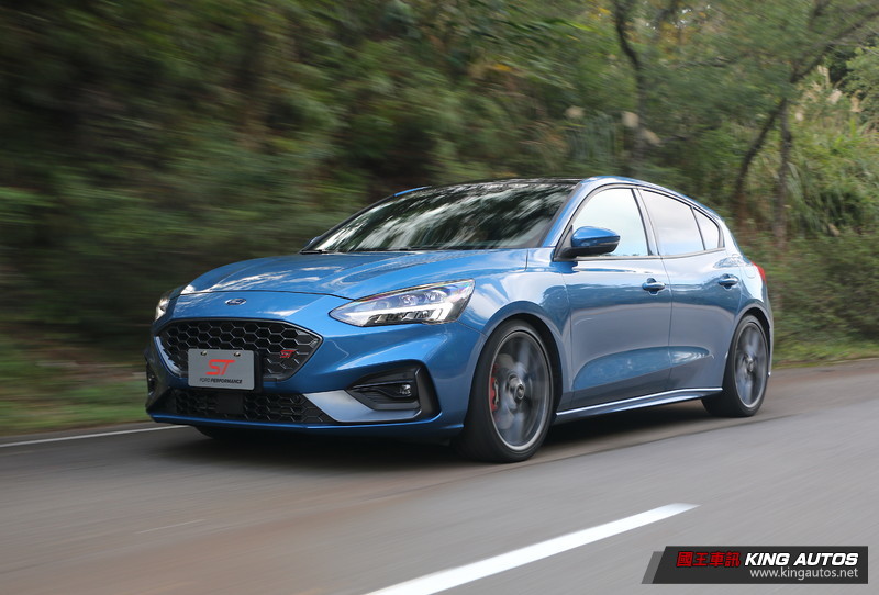 新世代《Ford Focus ST》首度現身 單一自排設定、136.9萬元開始接單 新世代《Ford Focus ST》首度現身 單一自排設定、136.9萬元開始接單