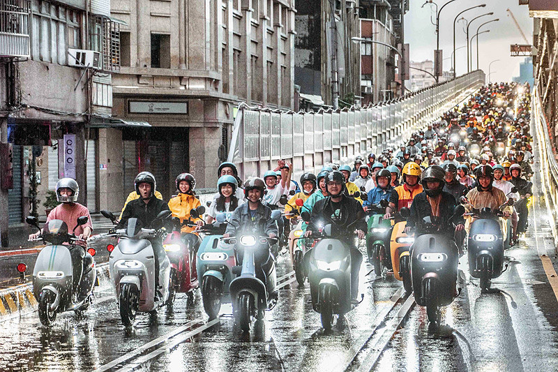 電車浪潮無法擋 《Powered by Gogoro Network》車款11月市佔飆上26.29% 電車浪潮無法擋 《Powered by Gogoro Network》車款11月市佔飆上26.29%
