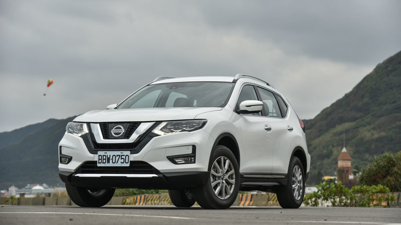 全能休旅再進化20年式NISSAN X-TRAIL 2.0智行版北海岸試駕 全能休旅再進化20年式NISSAN X-TRAIL 2.0智行版北海岸試駕