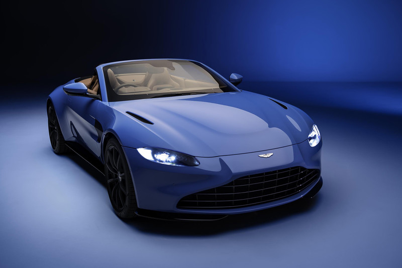 《Aston Martin》發表《Vantage Roadster》 7秒內完成開關篷、極速可達306km/h 《Aston Martin》發表《Vantage Roadster》 7秒內完成開關篷、極速可達306km/h