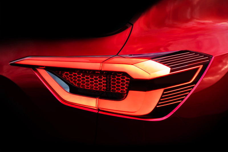 《Nissan》神秘SUV新作預告再現 有望搭載1.0升渦輪動力 《Nissan》神秘SUV新作預告再現 有望搭載1.0升渦輪動力