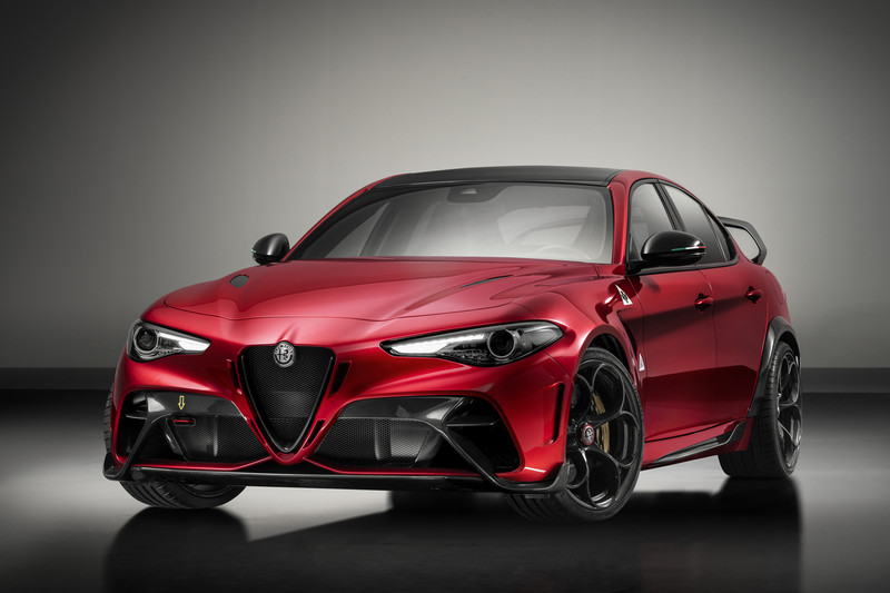 《Alfa Romeo Giulia GTA / GTAm》強勢回歸 狂榨540匹全球限量500台 《Alfa Romeo Giulia GTA / GTAm》強勢回歸 狂榨540匹全球限量500台