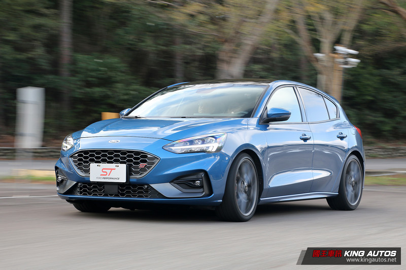 歷代最強《Ford Focus ST》終於上市!給你280匹馬力、賣你136.8萬元 歷代最強《Ford Focus ST》終於上市!給你280匹馬力、賣你136.8萬元