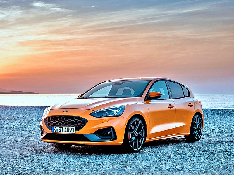 大呼過癮!136.8萬,該選Ford Focus ST 還是7.5代Golf GTI?一次總整理。 大呼過癮!136.8萬,該選Ford Focus ST 還是7.5代Golf GTI?一次總整理。