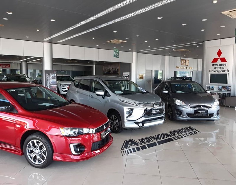 《Mitsubishi Lancer》這裡也還在賣 最近又推了Advance Edition特別仕樣車 《Mitsubishi Lancer》這裡也還在賣 最近又推了Advance Edition特別仕樣車