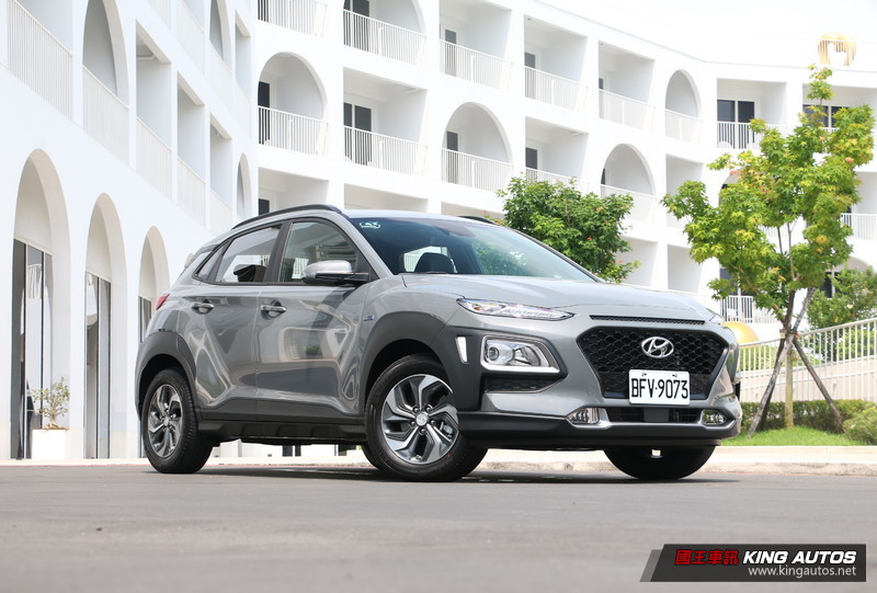 《Hyundai Kona Hybrid》上市優惠價不用百萬元 市區油耗可達26.71km/L 《Hyundai Kona Hybrid》上市優惠價不用百萬元 市區油耗可達26.71km/L