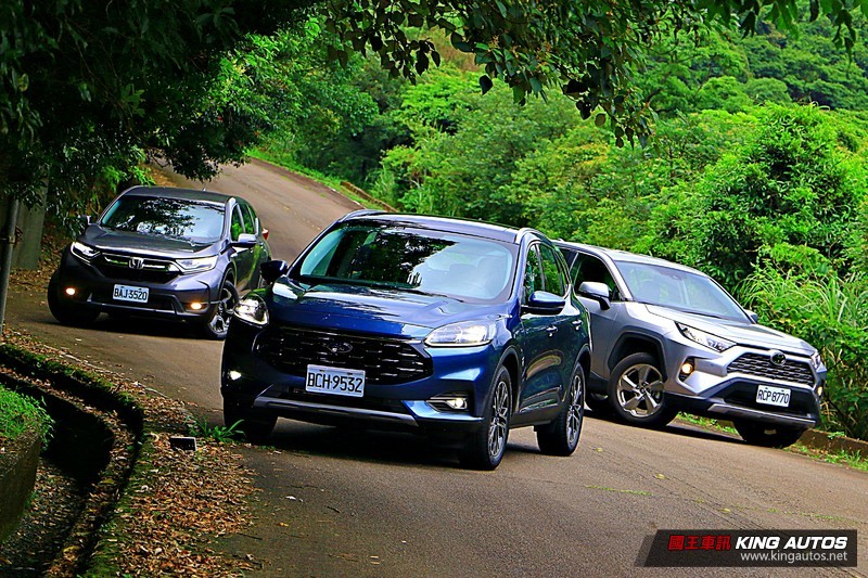 百萬中型休旅主流戰場! 《Ford Kuga EcoBoost 180 旗艦型》 vs. 《Toyota RAV4 2.0旗艦型》 百萬中型休旅主流戰場! 《Ford Kuga EcoBoost 180 旗艦型》 vs. 《Toyota RAV4 2.0旗艦型》