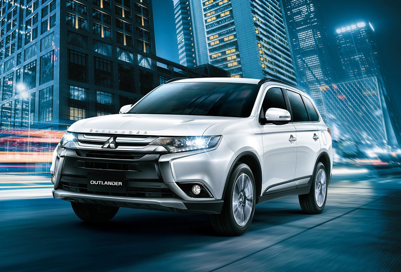新年式《Mitsubishi Outlander》升級數位儀表與S-AWC四驅系統 旗艦型售價降1.6萬元 新年式《Mitsubishi Outlander》升級數位儀表與S-AWC四驅系統 旗艦型售價降1.6萬元