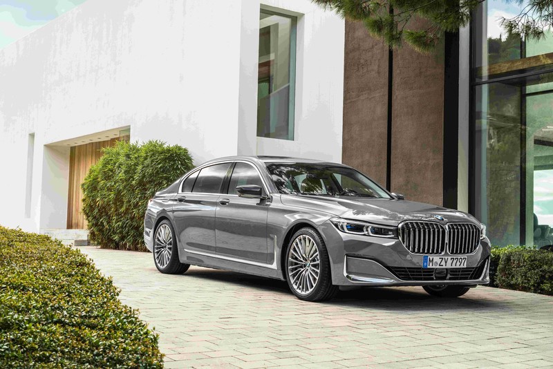 限量100台《BMW 7 Series》推出Exclusive Edition層峰旗艦版 7月購車優惠同步出爐 限量100台《BMW 7 Series》推出Exclusive Edition層峰旗艦版 7月購車優惠同步出爐