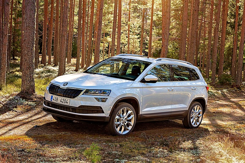「選車東西軍」之《Skoda Karoq》或《Mazda CX-30》? 歐/日中小型跨界休旅、價差僅1萬元,你偏好哪一款? 「選車東西軍」之《Skoda Karoq》或《Mazda CX-30》? 歐/日中小型跨界休旅、價差僅1萬元,你偏好哪一款?