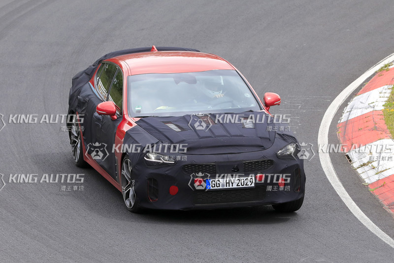 小改款《Kia Stinger》即將登場 究竟會不會換上300匹的2.5升渦輪動力呢? 小改款《Kia Stinger》即將登場 究竟會不會換上300匹的2.5升渦輪動力呢?