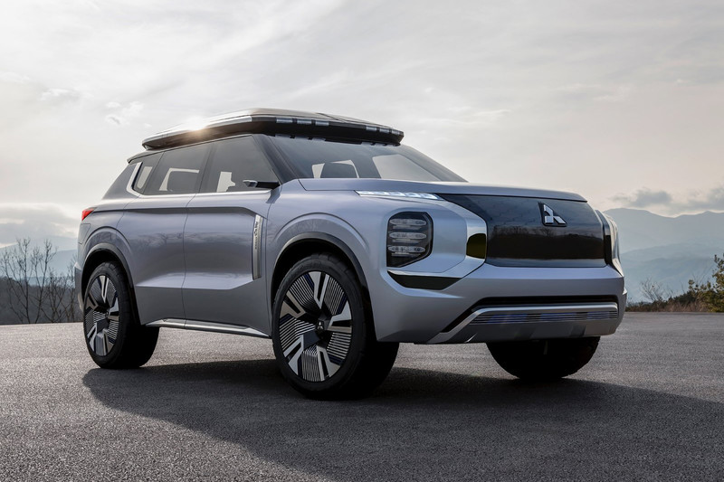 《Mitsubishi》預告下一代《Outlander》明年初問世 《Eclipse Cross》同步進行小改款 《Mitsubishi》預告下一代《Outlander》明年初問世 《Eclipse Cross》同步進行小改款