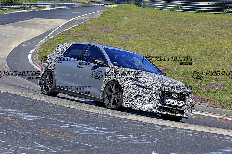 《Hyundai i30 N》 性能鋼砲小改款間諜照現身!換搭雙離合器自手排更有望引進國內! 《Hyundai i30 N》 性能鋼砲小改款間諜照現身!換搭雙離合器自手排更有望引進國內!