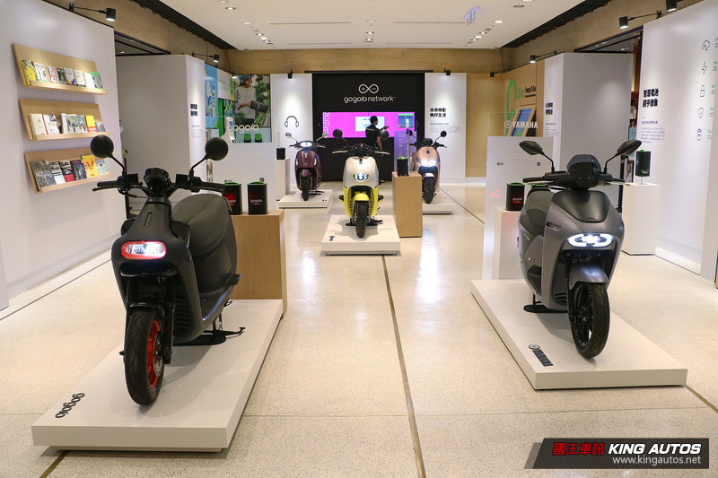 PBGN全員集合!《Gogoro Network》與誠品書店合作舉辦智慧電動機車特展 PBGN全員集合!《Gogoro Network》與誠品書店合作舉辦智慧電動機車特展