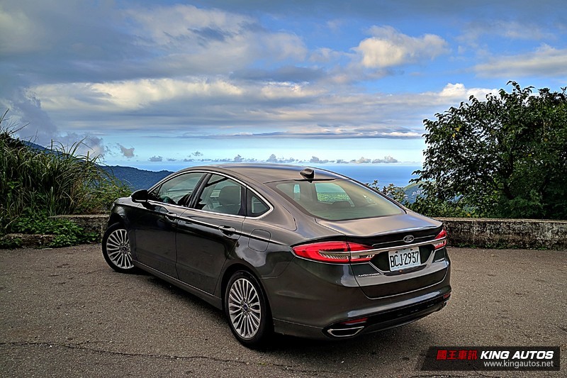 《Ford Mondeo EcoBoost 240 珍藏型》試駕︱ 愈發少見的運動房車魅力! 《Ford Mondeo EcoBoost 240 珍藏型》試駕︱ 愈發少見的運動房車魅力!