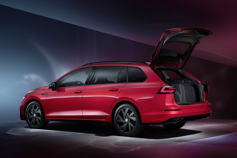全新《Volkswagen Golf Variant》要讓你裝更多 跨界風《Golf Alltrack》同步登場 全新《Volkswagen Golf Variant》要讓你裝更多 跨界風《Golf Alltrack》同步登場