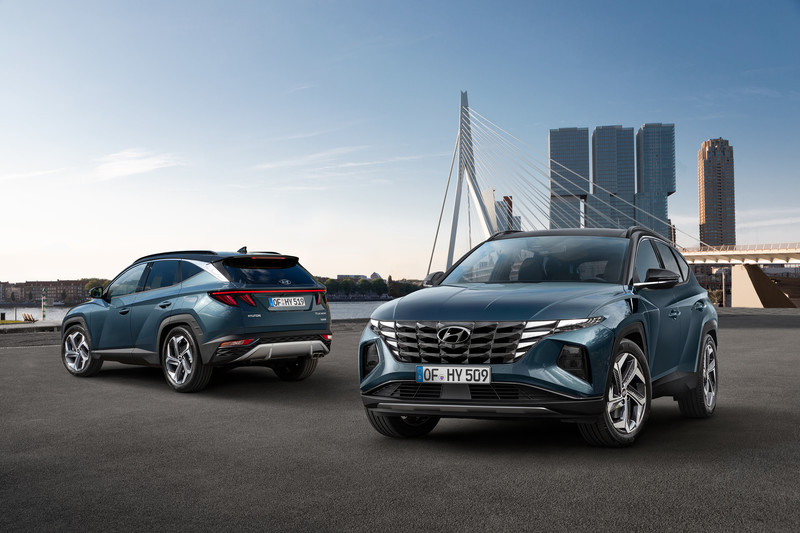 這次走得很前面 全新第4代《Hyundai Tucson》首搭1.6渦輪油電動力驚豔登場 這次走得很前面 全新第4代《Hyundai Tucson》首搭1.6渦輪油電動力驚豔登場