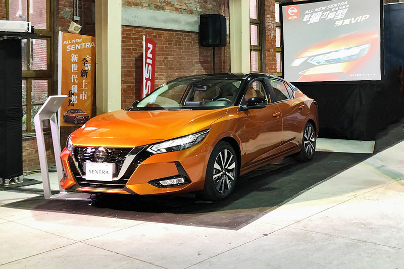 全新仙草《Nissan Sentra》預售74.5萬起|與神車《Toyota Altis》配備較勁 全新仙草《Nissan Sentra》預售74.5萬起|與神車《Toyota Altis》配備較勁