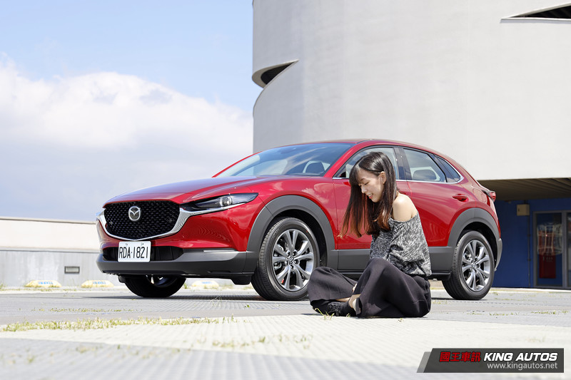 小公主上路︱2021年式《Mazda CX-30》選車就像選男友,要顏質也要能懂妳 小公主上路︱2021年式《Mazda CX-30》選車就像選男友,要顏質也要能懂妳