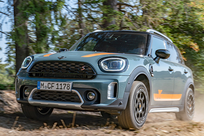 達卡專家出手《Mini Countryman》帥氣鄉民越野身手大躍進 達卡專家出手《Mini Countryman》帥氣鄉民越野身手大躍進