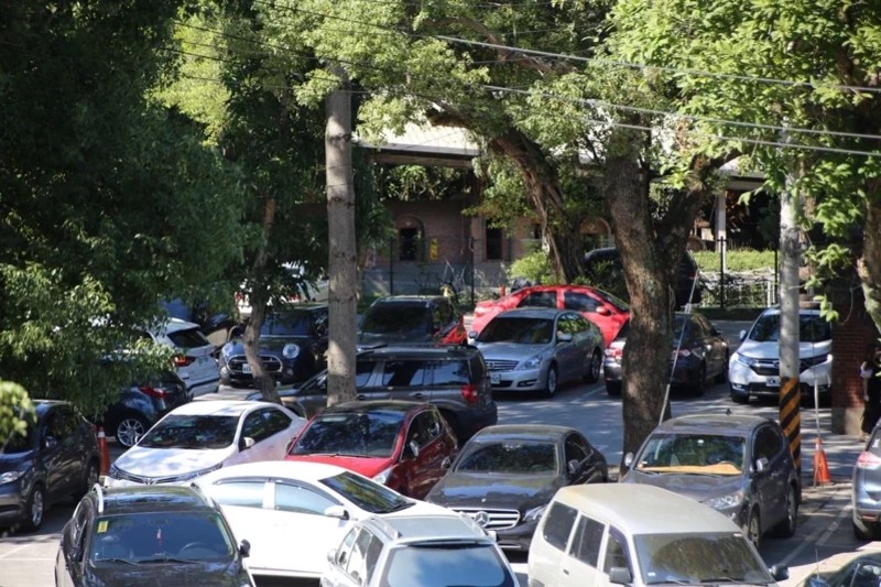 釋出280個停車位 新北市開放 校園停車 月租最低1600元起 國王車訊kingautos