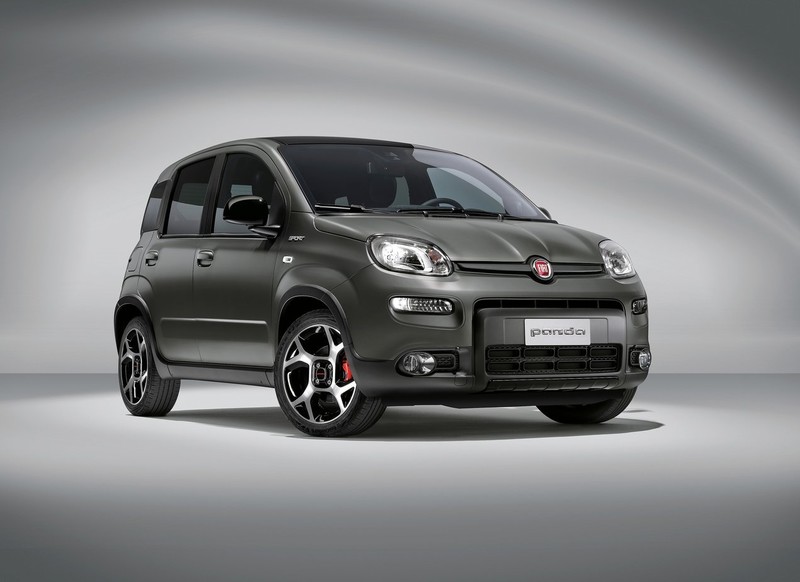 海外售價45萬起!《Fiat Panda》慶祝40周年 改款輕油電可愛登場 海外售價45萬起!《Fiat Panda》慶祝40周年 改款輕油電可愛登場