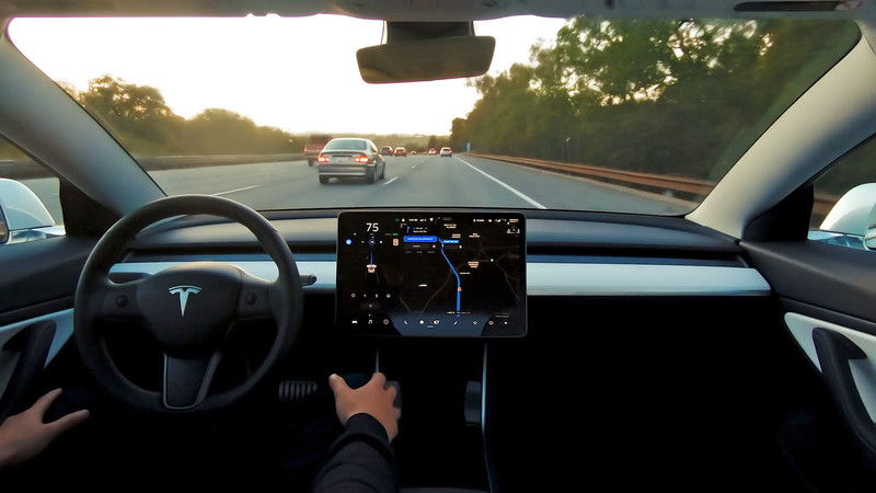 從舊金山到洛杉磯 美國《Tesla Model 3》車主靠FSD全自動輔助駕駛開了600公里 從舊金山到洛杉磯 美國《Tesla Model 3》車主靠FSD全自動輔助駕駛開了600公里