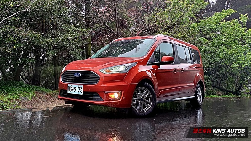 《Ford Tourneo Connect》玩咖版試駕︱獨樂樂也可、眾樂樂也行,還有完善安全配備! 《Ford Tourneo Connect》玩咖版試駕︱獨樂樂也可、眾樂樂也行,還有完善安全配備!
