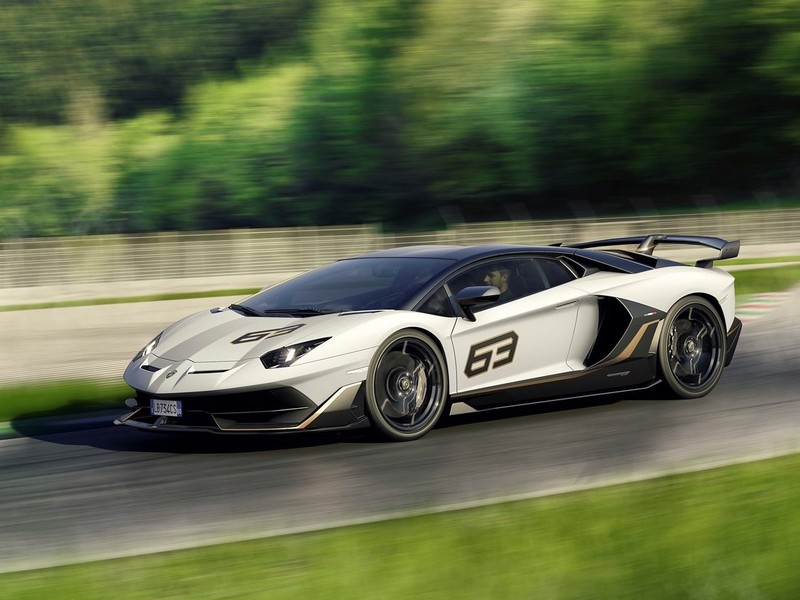 《Lamborghini》邁入油電世代 |《Aventador》後繼車款與小改款《Urus》將推出混動車款 《Lamborghini》邁入油電世代 |《Aventador》後繼車款與小改款《Urus》將推出混動車款