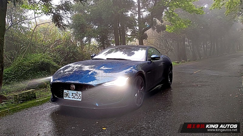 《Jaguar F-Type P450 R-Dynamic》小改款試駕︱渾厚嘶吼的5.0升V8豹力美學! 《Jaguar F-Type P450 R-Dynamic》小改款試駕︱渾厚嘶吼的5.0升V8豹力美學!