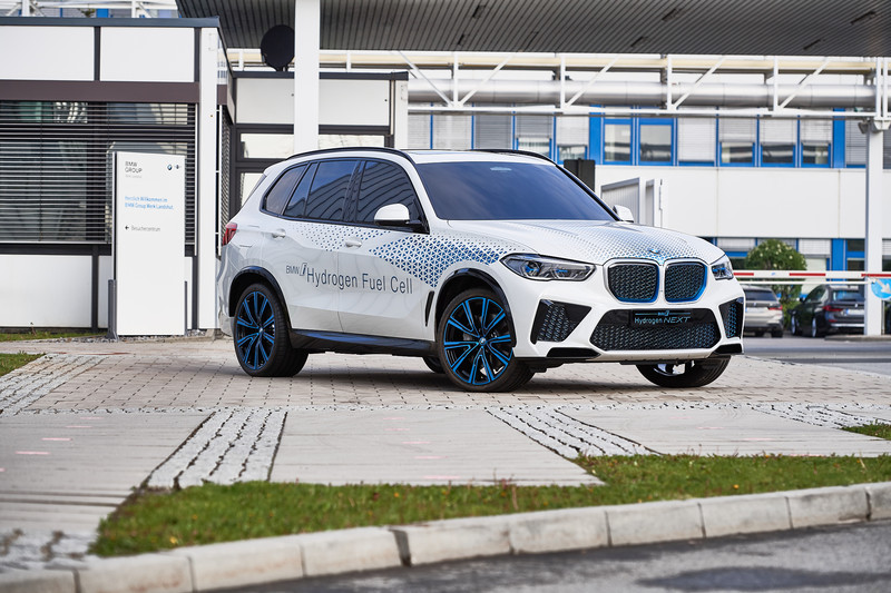 《BMW X5氫燃料電池車》明年生產|4分鐘內加滿氣 可跑約400公里 《BMW X5氫燃料電池車》明年生產|4分鐘內加滿氣 可跑約400公里