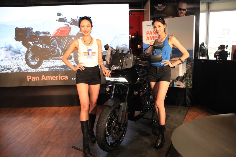 《哈雷 The Pan America》預售價108.8萬元起 | 搭載業界首創的主動式車高調整系統 《哈雷 The Pan America》預售價108.8萬元起 | 搭載業界首創的主動式車高調整系統