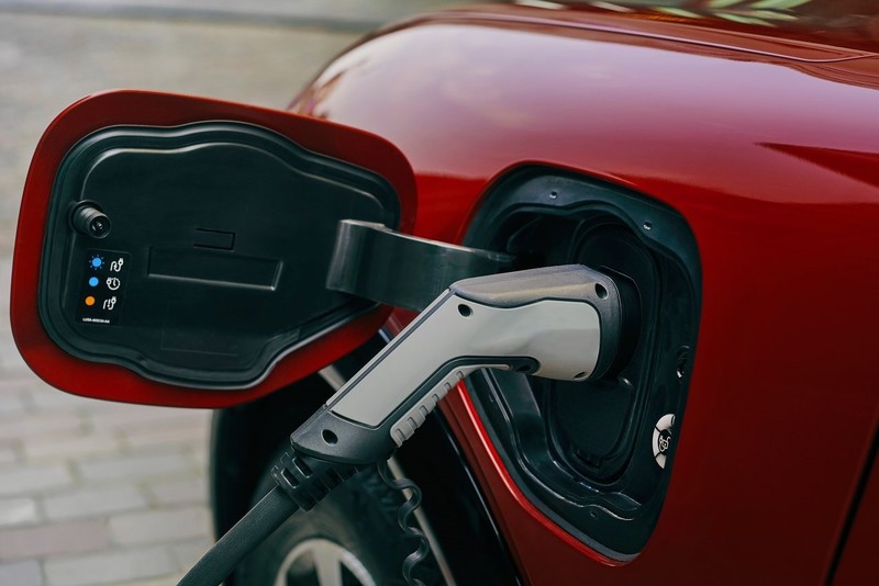 純電野馬要取代純種馬了嗎?《Ford》5月產量數據曝光:電動車《Mustang Mach-E》首度超越《Mustang》! 純電野馬要取代純種馬了嗎?《Ford》5月產量數據曝光:電動車《Mustang Mach-E》首度超越《Mustang》!